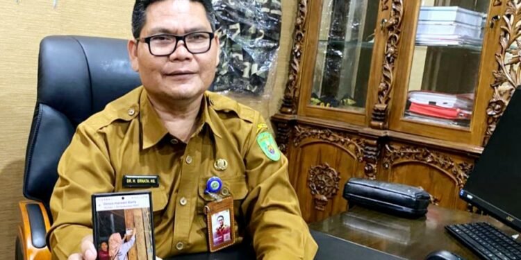 Kepala Dinsos Kutim, Ernata Hadi Sujito,