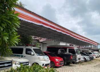 Kondisi halaman Kantor Dinkes Kutim