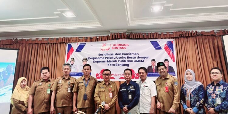 Sosilisasi LKPM yang digelar DPMPTSP di Hotel Tiara Surya