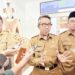 Bupati Kutai Timur, Ardiansyah Sulaiman, yang didampingi oleh Wakil Bupati Mahyunadi,