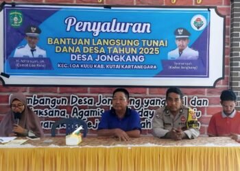 Penyaluran BLT ini diselenggarakan Pemerintah Desa Jongkang