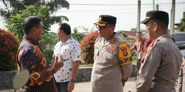 Polres Bontang menggelar patroli cipta kondisi dengan melakukan pengecekan langsung ke sejumlah gereja, Kamis (25/12/2025).