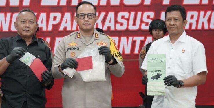 Konferensi pers Polres Bontang soal narkoba