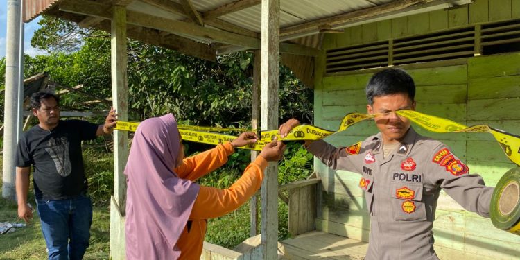 Bayi ditemukan rumah kosong, Polsek Kaliorang pasang garis polisi
