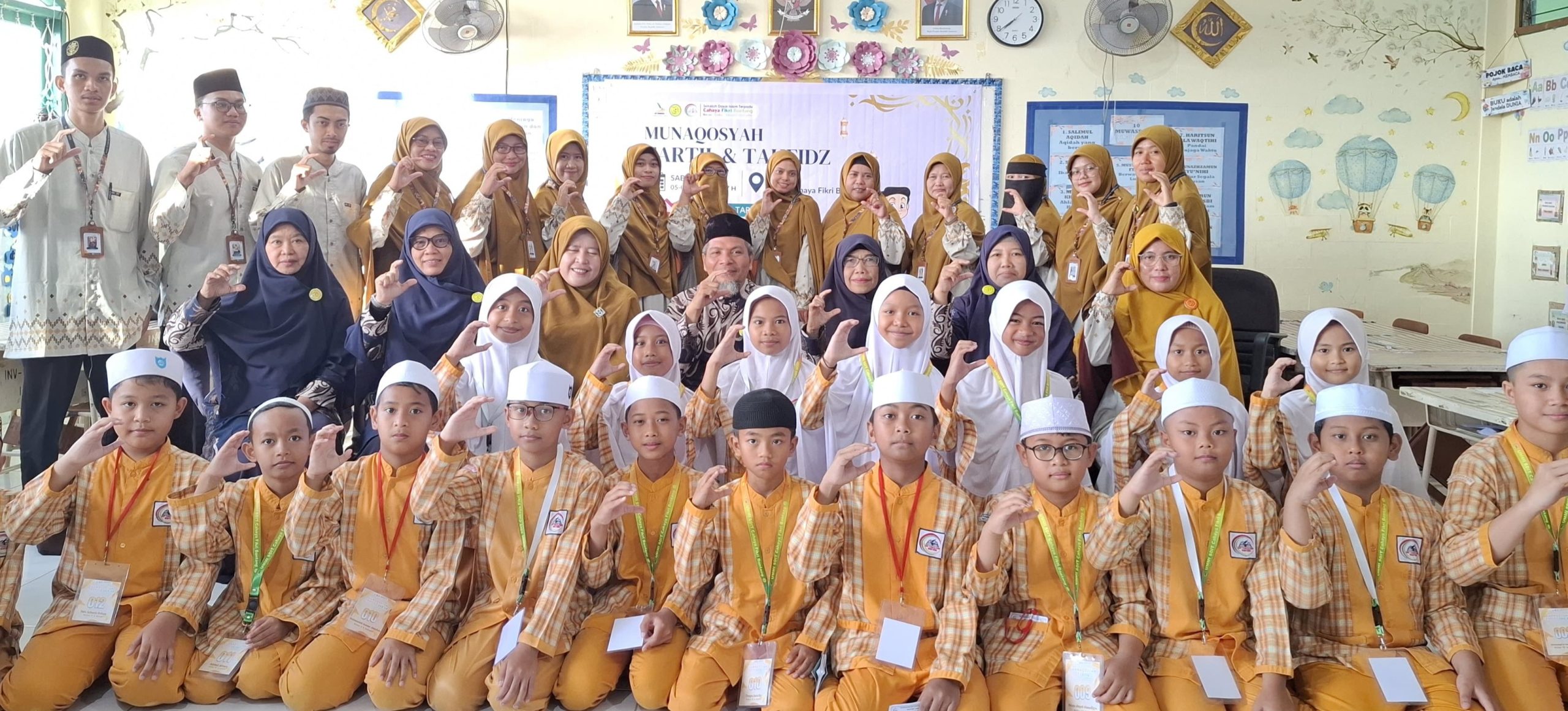 Siswa SDIT Cahaya Fikri Ikuti Ujian Munaqoshah Metode UMMI