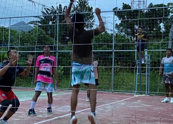 Kondisi aktivitas pemuda sebelm ditutup di Lapangan voli di RT 11 Dusun Gunung Bina Ria