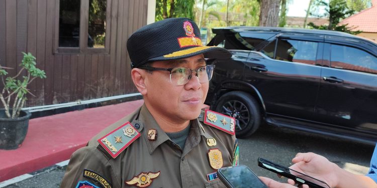Kepala Satpol PP Kutim, Fatah Hidayat