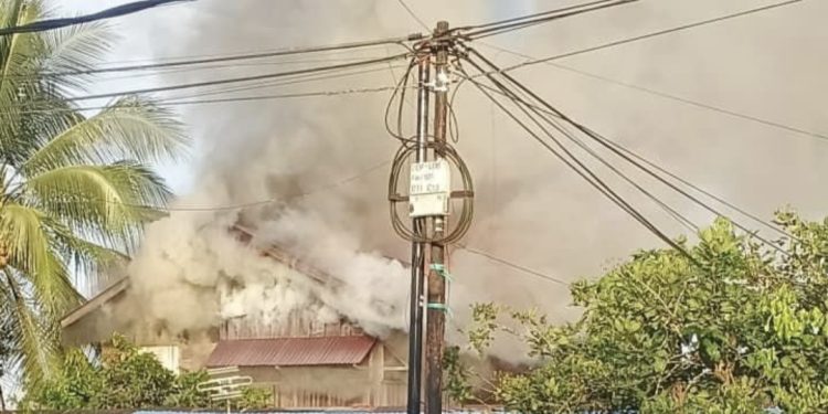 Rumah terbakar di Samarinda