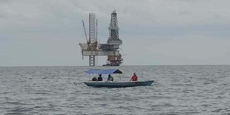 Tiga Pemancing Dievakuasi di Laut Segajah oleh BPBD Bontang