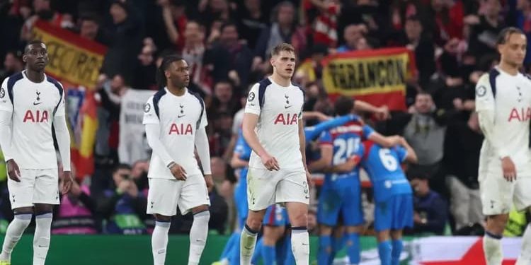 Kondisi para pemain Tottenham Hotspur usai menyamakan kedudukan oleh Atletico Madrid