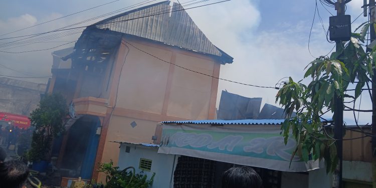 Kebakaran Hebat di Berbas Tengah Bontang,