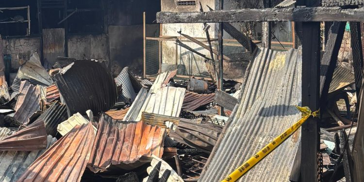 Kebakaran di Bontang Selatan Minggu (22/3/2026) sekitar pukul 10.00 WITA, api melahap 4 bangunan di belakang Hotel Andika