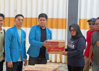 KNPI Bontang salurkan bantuan ke warga terdampak usai kebakaran di Kelurahan Berbas Tengah