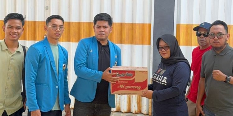 KNPI Bontang salurkan bantuan ke warga terdampak usai kebakaran di Kelurahan Berbas Tengah