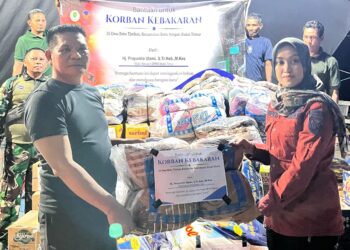 Wakil Ketua II DPRD Kutai Timur, Prayunita Utami, bergerak cepat dengan mendistribusikan bantuan sembako