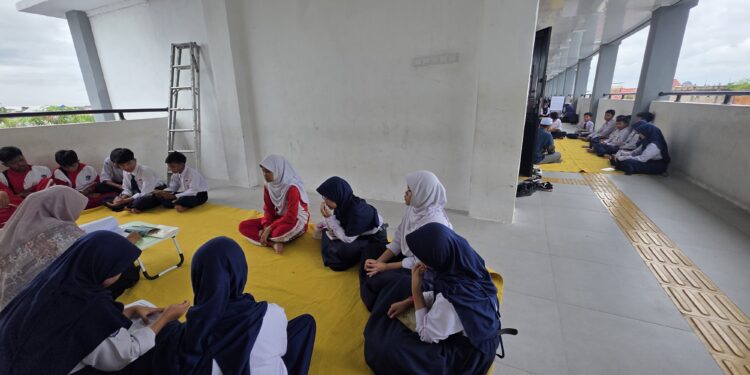 Suasana belajar Ummi SMPN 2 Bontang