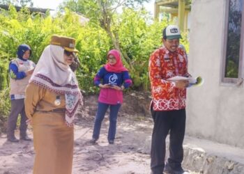 Saat Wali Kota Neni Moerniaeni meninjau langsung progres pembangunan hunian di kawasan Bontang Lestari
