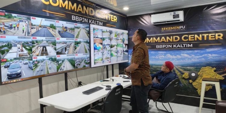 Command Cebter BBPJN Kaltim pantau arus mudik lebaran 2026 melalui CCTV di 114 titik. (Dok. BBPJN)