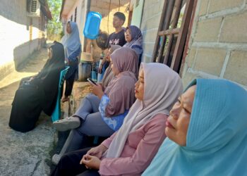 Warga RT 38 Tanjung Laut saat mengikuti Sidak DPRD Bontang Komisi C