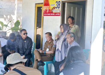 Warga Tanjung Laut RT 38 menyampaikan aspirasihnya saa Sidak Komisi C DPRD Bontang