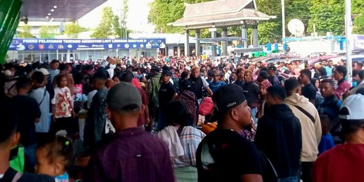 Kondisi para penumpang beberapa hari yang lalu saat mudik di Pelabuhan Semayang Balikpapan