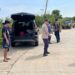 Pihak kepolisian lakukan olah TKP
