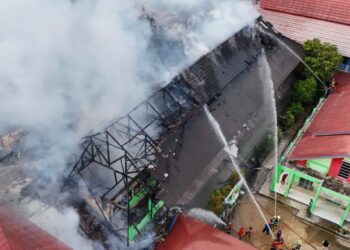 Kondisi SMPN 002 Samarinda usai Terbakar, 4 Kelas Ludes Dilalap Api