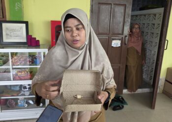 Kotak makanan dari kardus bekas olahan siswa siswi SMPN 5 Bontang