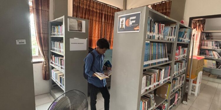 Pengunjung Perpustakaan Kutim, (Doc/Ist)