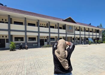 SDN 002 Bontang Barat