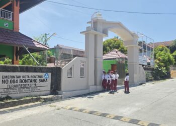 SDN 004 Bontang Barat