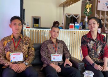 Revan, Rocky, dan Zahrah, peserta seleksi Polri di Kutai Timur. (Ist)