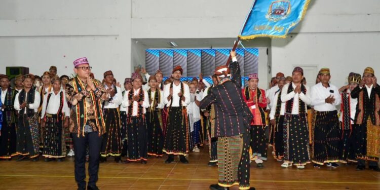 Wakil Gubernur Kalimantan Timur, Seno Aji menghadiri sekaligus melantik pengurus Ikatan Keluarga Manggarai Barat Kalimantan Timur (IKAMBA Kaltim) periode 2026 - 2031