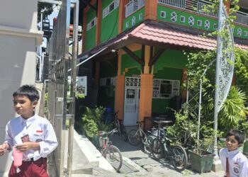 CCTV bantuan Disdikbud terpasang di SDN 004 BB