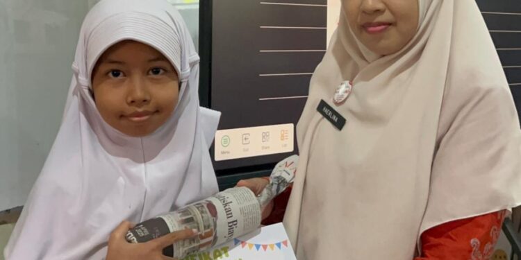 Salah satu murid yang mendapat penghargaan