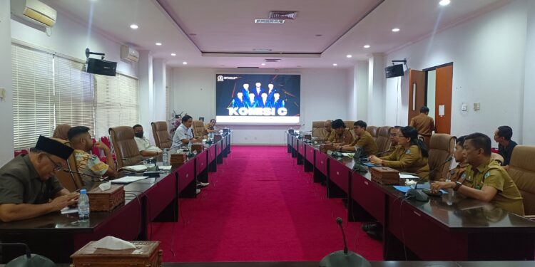 Rapat Komisi C DPRD Bontang dengan Dishub Bontang