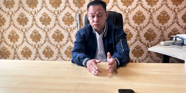 Penata Perizinan Ahli Muda DPMPTSP Kota Bontang, Idrus