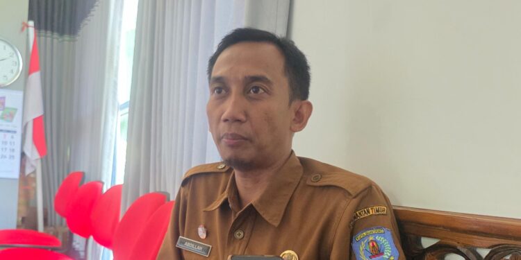 Kepala SD Negeri 003 Bontang Utara, Abdillah