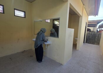 Toilet SDN 001 Bontang Utara