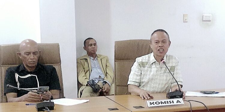 Rapat Komisi A DPRD Bontang bersama Asisten Pemerintahan dan Kesejahteraan Rakyat, Kepala Dinas Kesehatan Bontang, serta BPJS Kesehatan Cabang Bontang