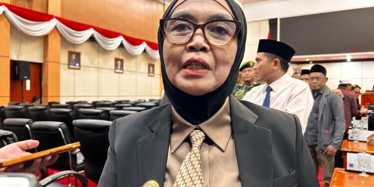 Wali Kota Bontang, Neni Moerniaeni,