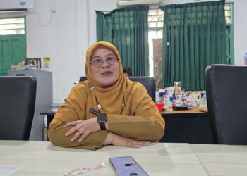 Wakil Kepala SMPN 3 Bontang, Rahayu Novita