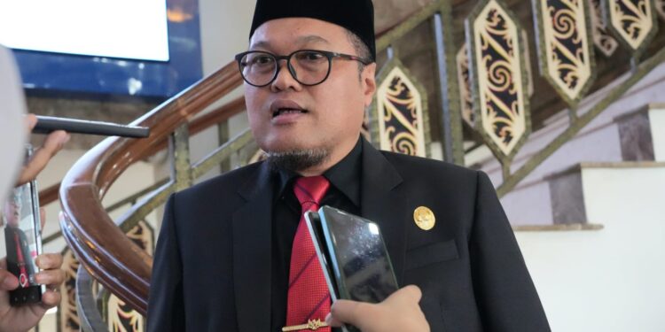 Kepala Badan Kepegawaian dan Pengembangan Sumber Daya Manusia (BKPSDM) Kutim, Misliansyah,