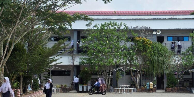Halaman SMPN 9 Bontang