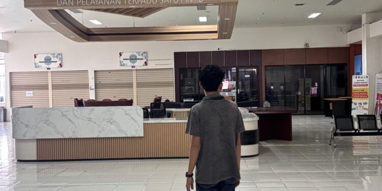Mal Pelayana Publik yang berada di Pasar Taman Rawa Indah (Tamrin), Bontang Selatan