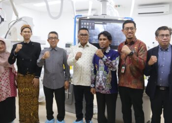 Bupati Kutim Ardiansyah Sulaiman, Wakil Bupati Mahyunadi dan Ketua DPRD Kutim Jimmy turut hadir dalam peresmian fasilitas medis berteknologi modern di RSUD Kudungga.