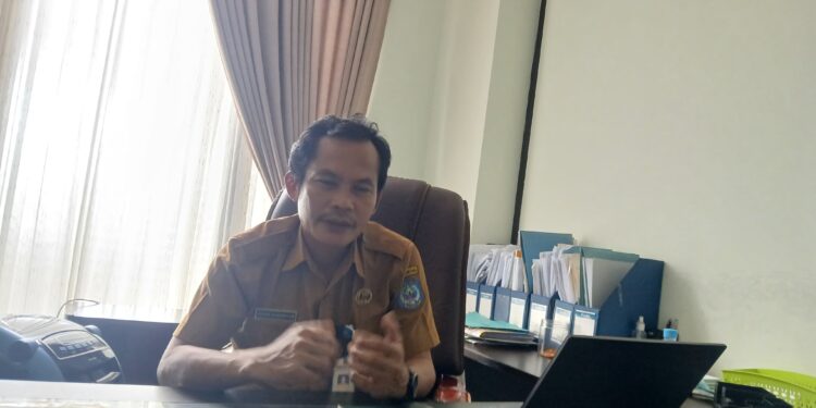 Kepala Bidang Pembinaan Ketenagaan Guru dan Tenaga Kependidikan Disdikbud Bontang, Ishak Karangan
