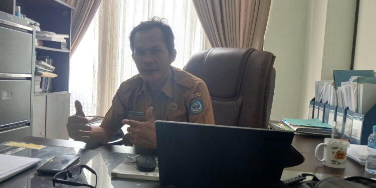 Kepala Bidang Pembinaan Ketenagaan Guru dan Tenaga Kependidikan Disdikbud Bontang, Ishak Karangan