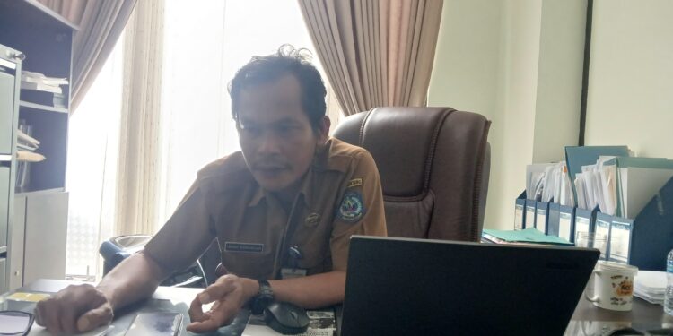 Kepala Bidang Pembinaan Ketenagaan Guru dan Tenaga Kependidikan Disdikbud Bontang, Ishak Karangan