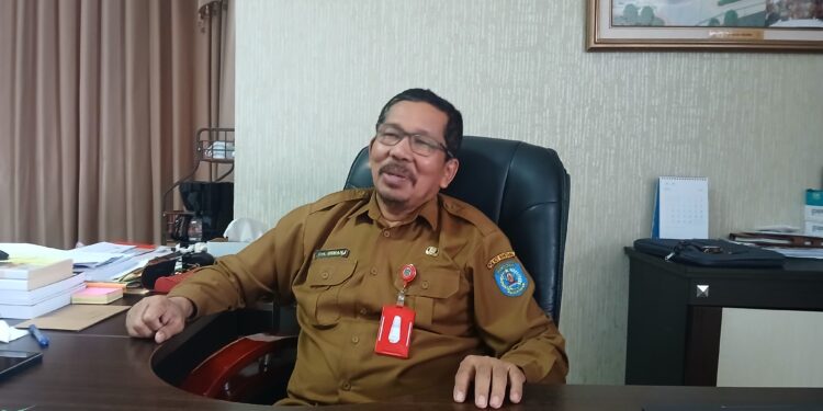 Kepala Disperkimtan Bontang, Usman,